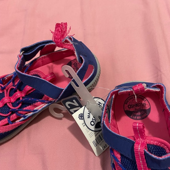 OshKosh Toddler Girls Bump Toe Athletic Sandals, Size 12. New with Tags - Picture 4 of 4